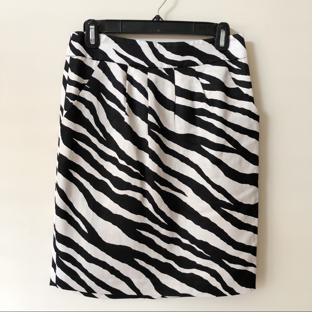 Banana Republic zebra pencil skirt, Size 2